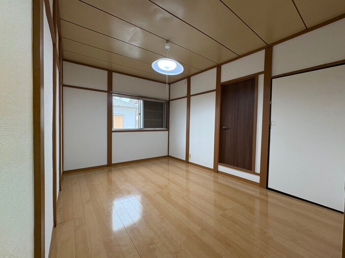 八幡様貸家2の物件内観写真