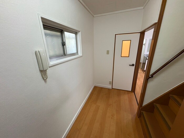 八幡様貸家2の物件内観写真