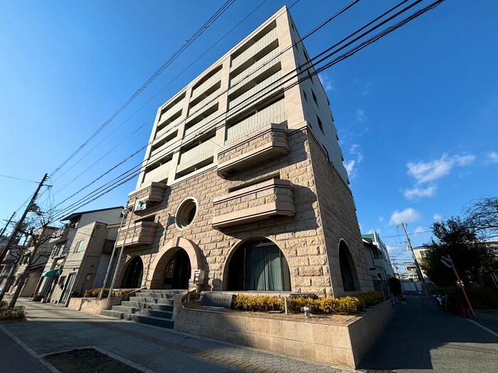 ブリリアント・コートの物件外観写真