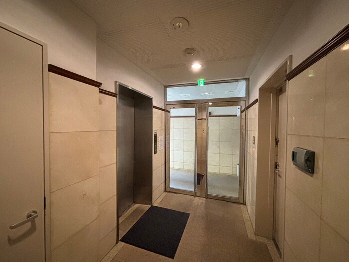 ブリリアント・コートの物件外観写真