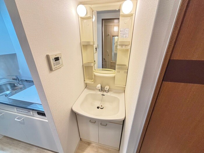 ブリリアント・コートの物件内観写真