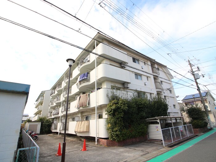 コスモカウンティーの物件外観写真