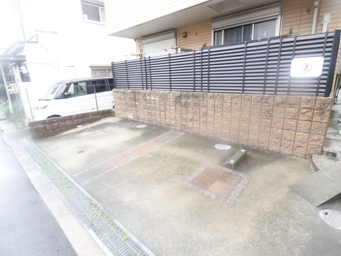 パラフォーラ石井の物件外観写真