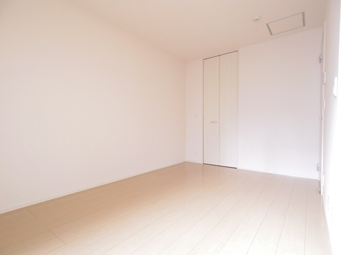 ラ・グラシュ－ズの物件内観写真