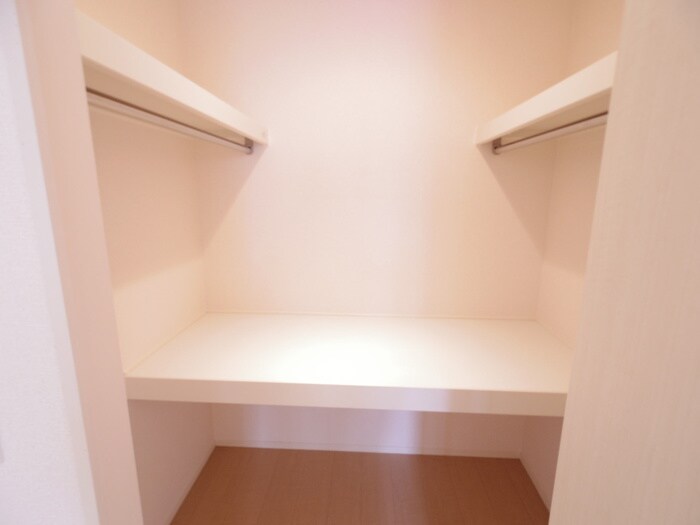 ラ・グラシュ－ズの物件内観写真