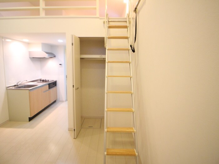 スリ－パアダの物件内観写真