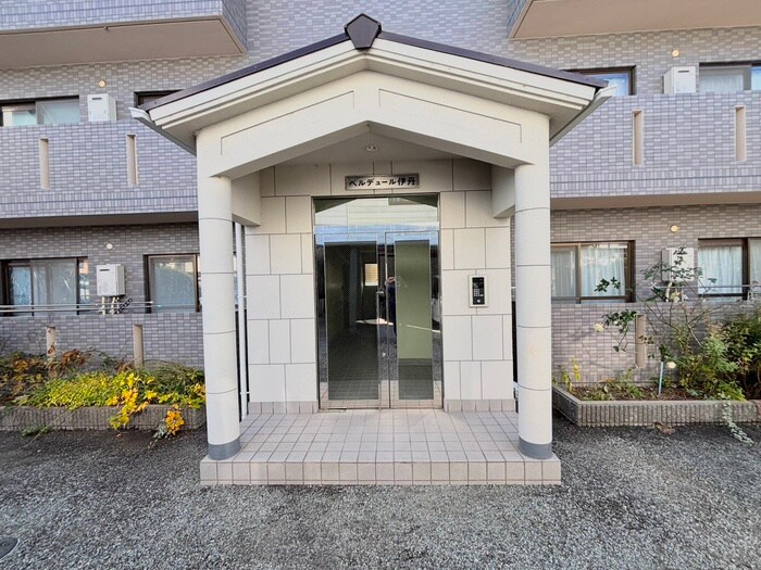 ベルデュ－ル伊丹の物件外観写真
