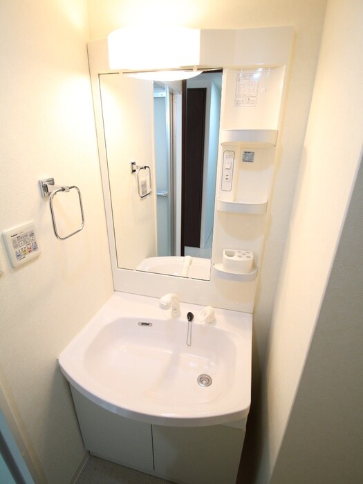 ベルヴィ江坂公園の物件内観写真