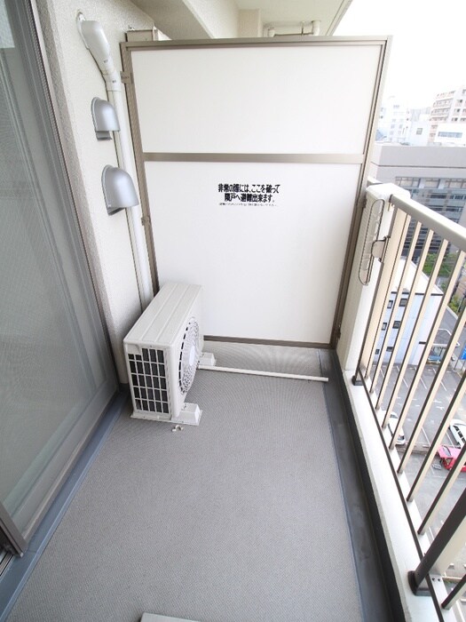 ベルヴィ江坂公園の物件内観写真