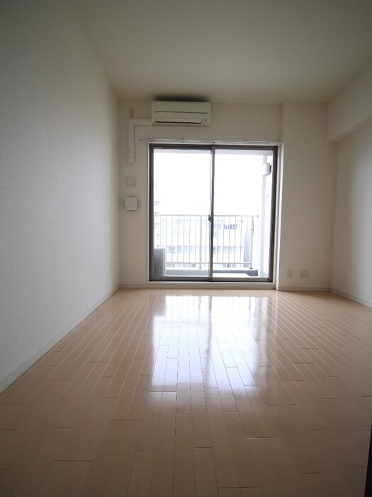 ベルヴィ江坂公園の物件内観写真