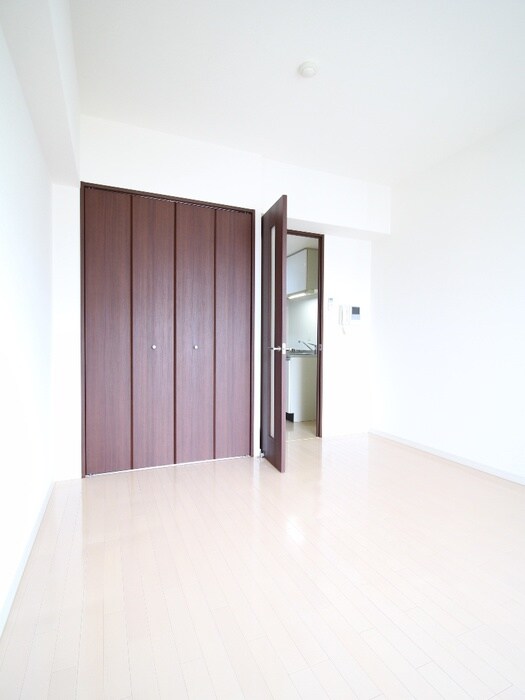 ベルヴィ江坂公園の物件内観写真