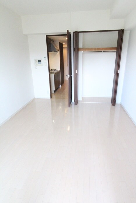 ベルヴィ江坂公園の物件内観写真