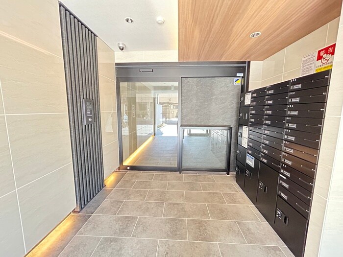 ｸﾚｽﾄﾀｯﾌﾟ京都丹波口(504)の物件外観写真