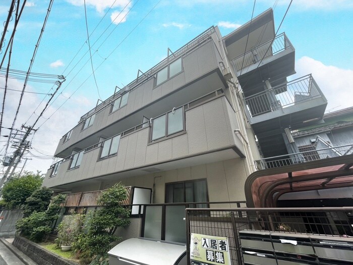 カプア鳳東の物件外観写真