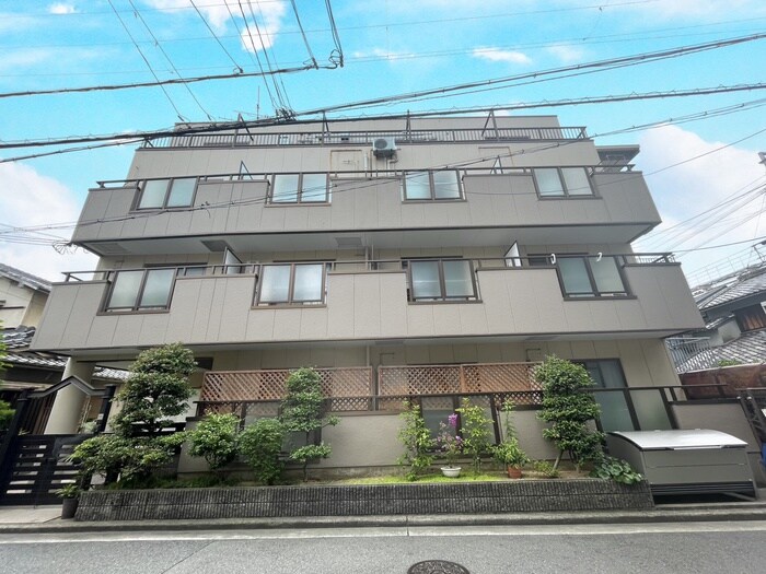 カプア鳳東の物件外観写真