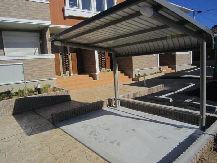 ウエストリヴァー和泉鳥取の物件外観写真