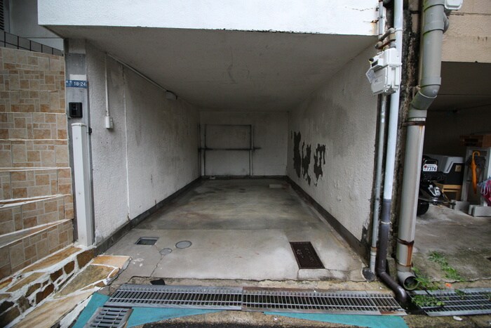 四條畷市南野2丁目貸家の物件外観写真