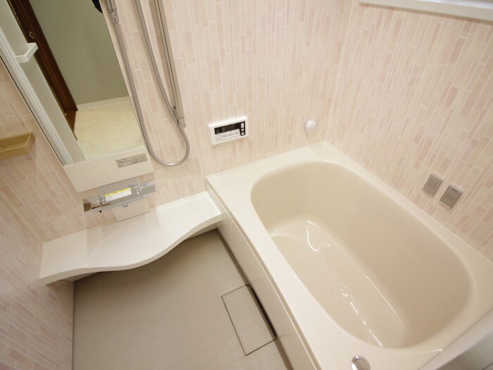 四條畷市南野2丁目貸家の物件内観写真