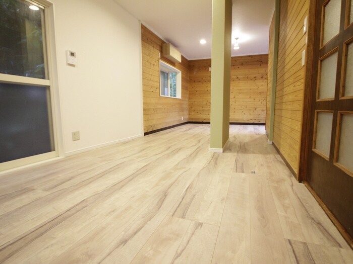 四條畷市南野2丁目貸家の物件内観写真