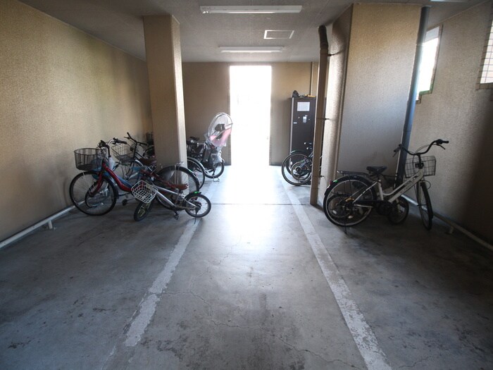 アロンジェ・ビラ－ジュの物件外観写真