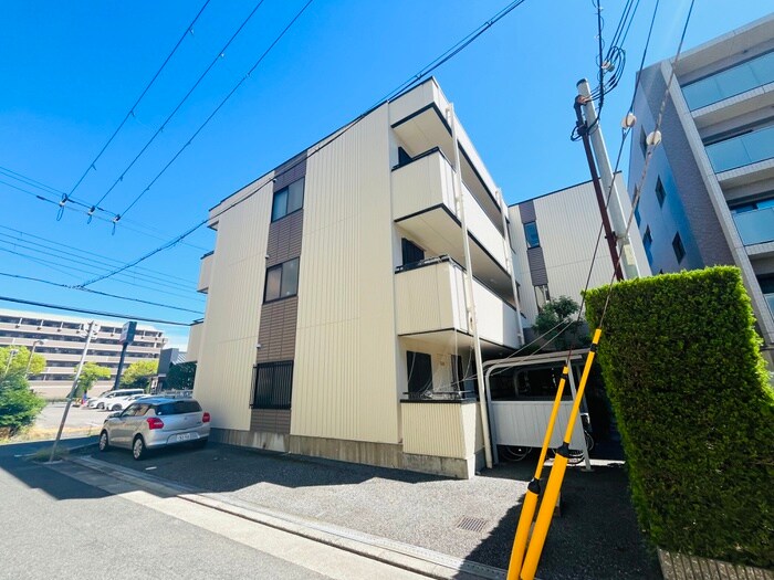 宝和マンションの物件外観写真