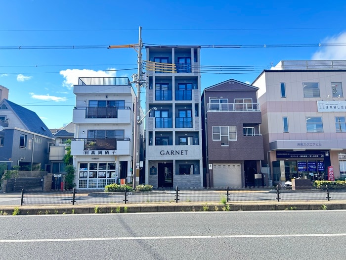 THEGARNETSUITERESIDENCE西大路の物件外観写真