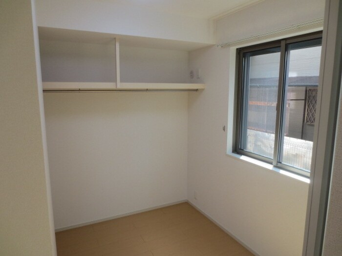 サンリット・ガーデン小曽根Sの物件内観写真