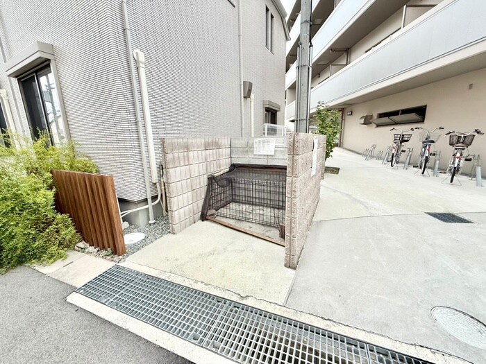 ヤマノテプラッツの物件外観写真