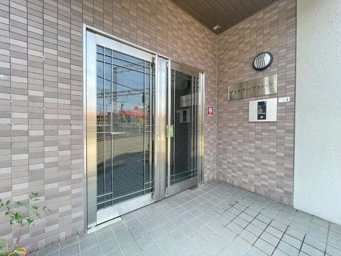 アントワ－プなかもずの物件外観写真