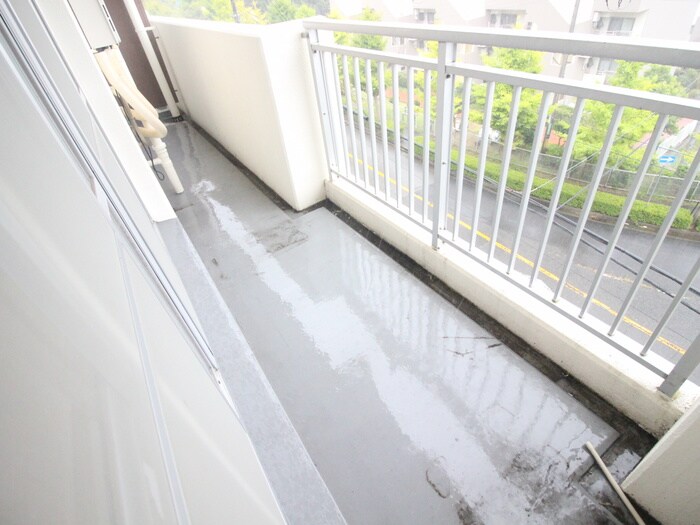 ロイヤルマンション１号棟の物件内観写真