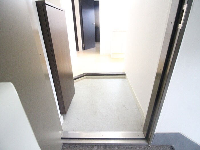 ロイヤルマンション１号棟の物件内観写真