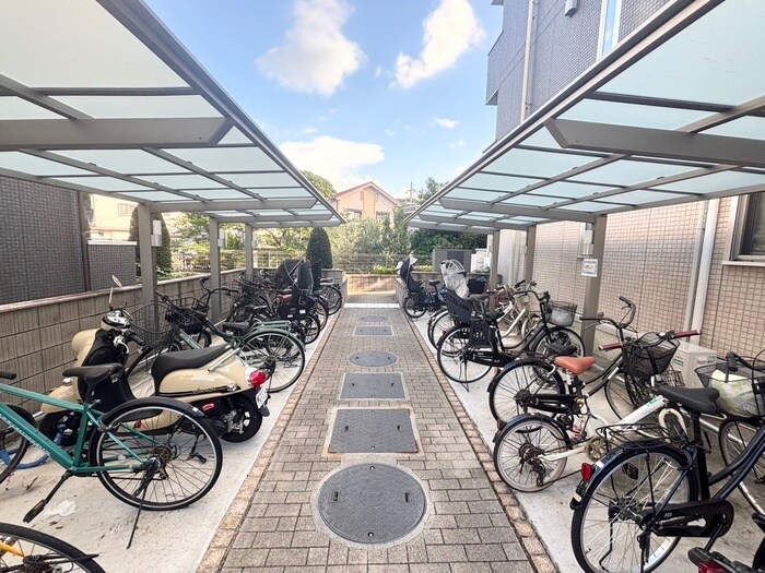 グロリアハイツはびきのＡ棟の物件外観写真