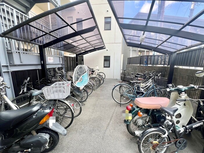 ドミール東山の物件外観写真