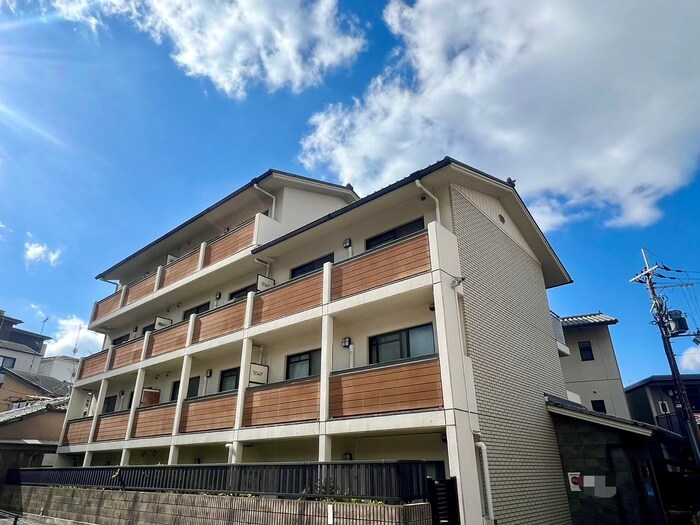 ドミール東山の物件外観写真