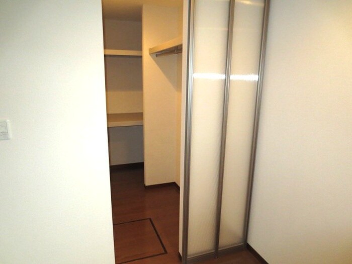 アヴェニ－ル仁川の物件内観写真