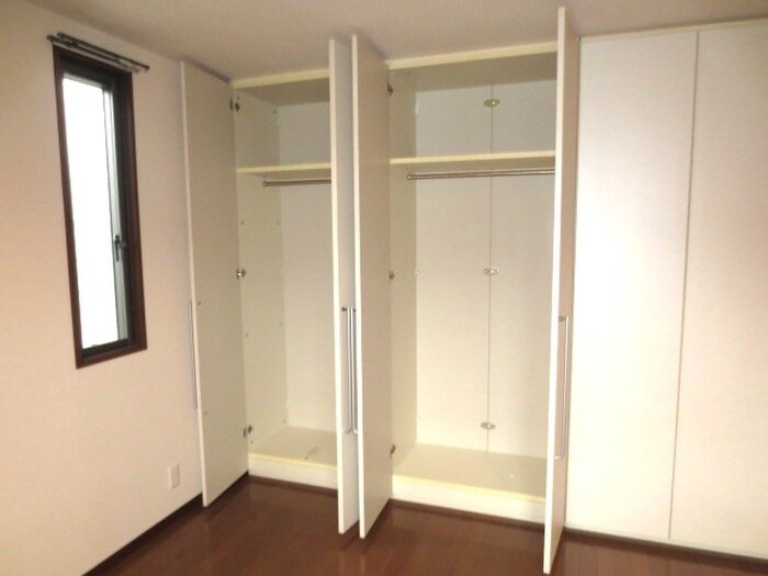 アヴェニ－ル仁川の物件内観写真