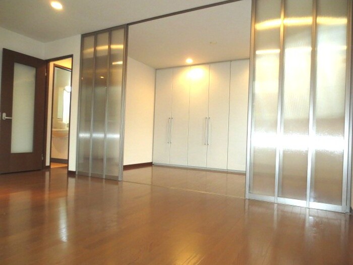 アヴェニ－ル仁川の物件内観写真