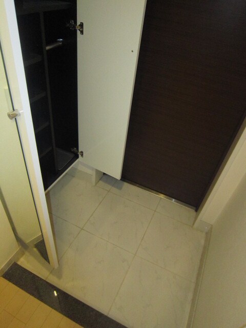 ｸﾗｳﾝﾊｲﾑ北心斎橋ﾌﾗﾜ-ｺ-ﾄの物件内観写真