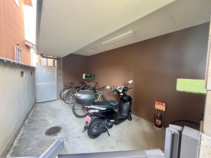 ＤｅａｒＣｏｕｒｔ野里の物件外観写真