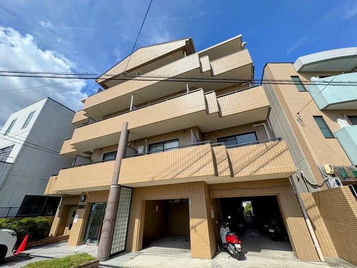 グレイシィ桂の物件外観写真