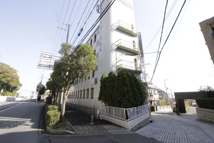 離宮前グリ－ンハイツの物件外観写真