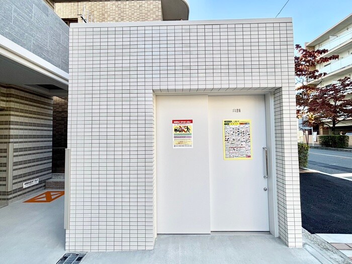 ﾌｧｰｽﾄﾌｨｵｰﾚ吹田ﾚｶﾞｰﾒ(901)の物件外観写真