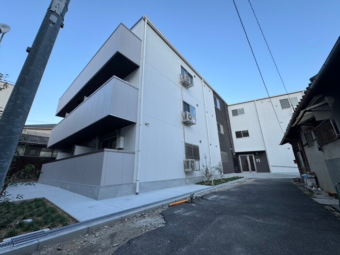 アルカンシェルコート緑橋の物件外観写真