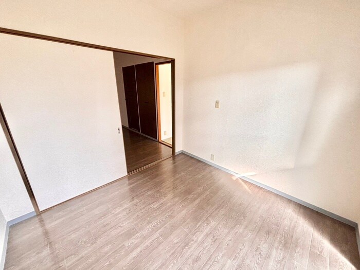 グランドヴィラ香里の物件内観写真