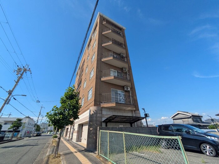 ７フロアハイツの物件外観写真