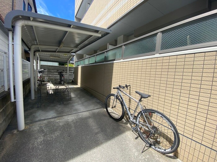 ポレ－ル新石切の物件外観写真