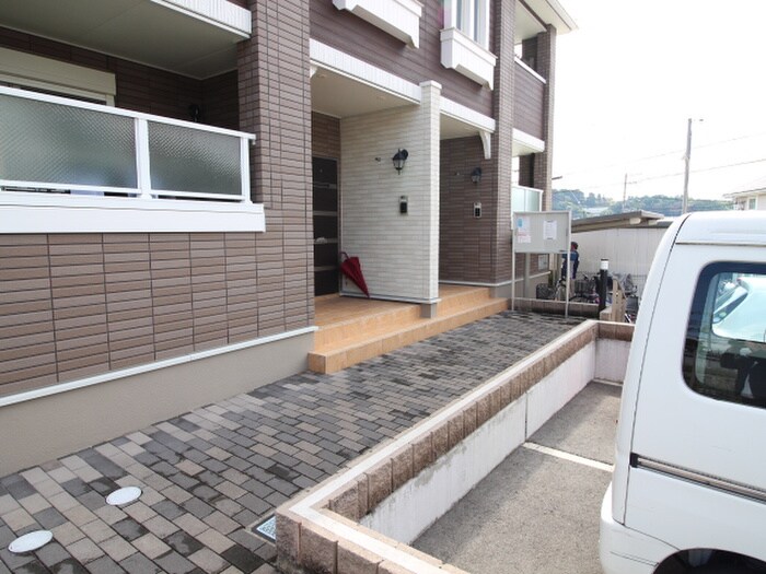 オリーブの物件外観写真