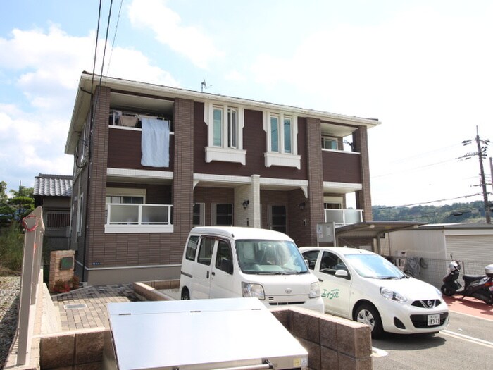 オリーブの物件外観写真