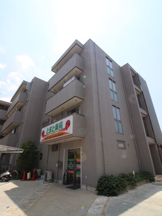 フレシールの物件外観写真