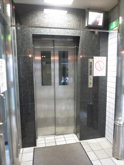 デ・リード河原町(606)の物件外観写真